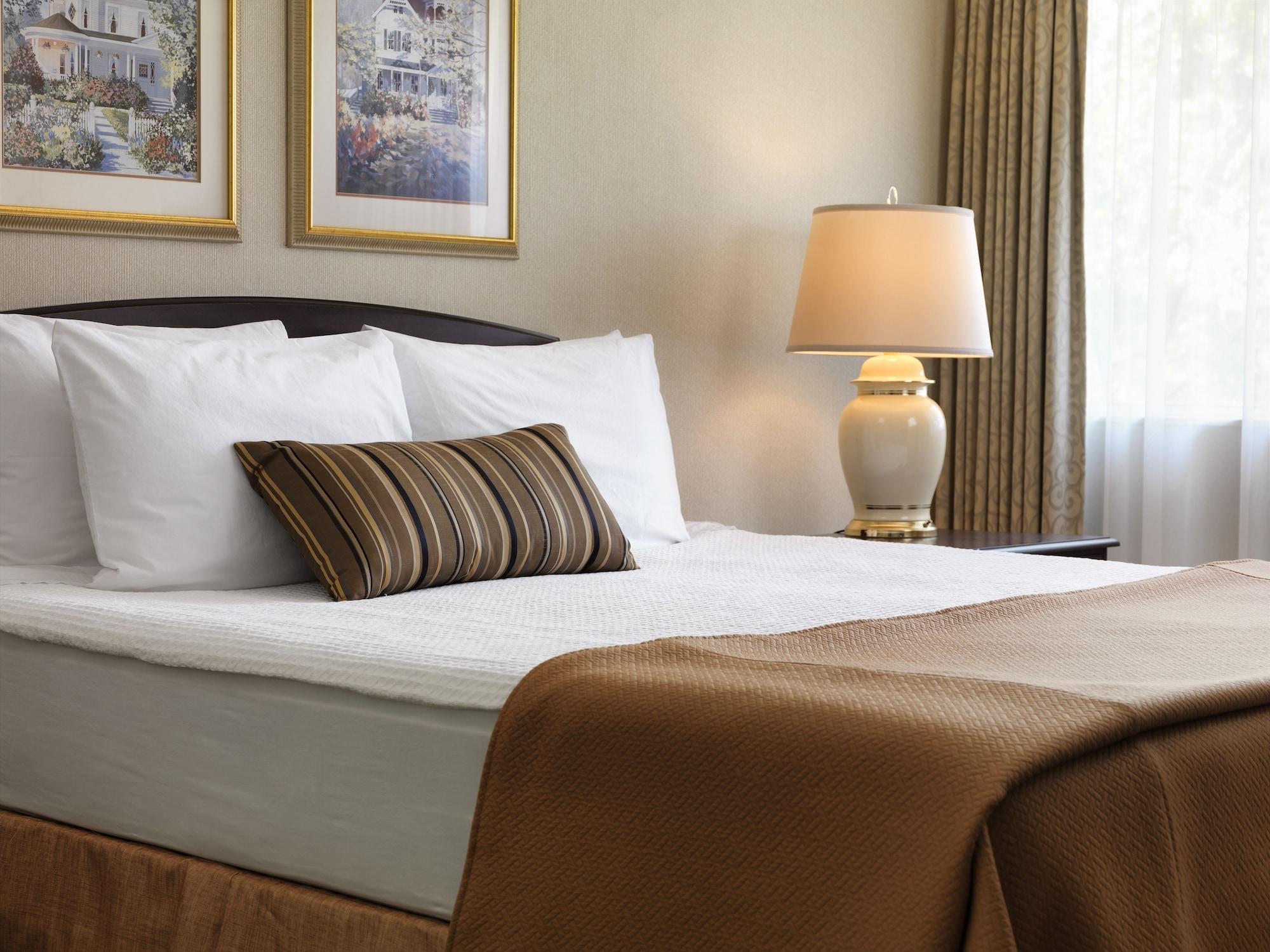 Royal Scot Hotel & Suites Victoria Exteriér fotografie
