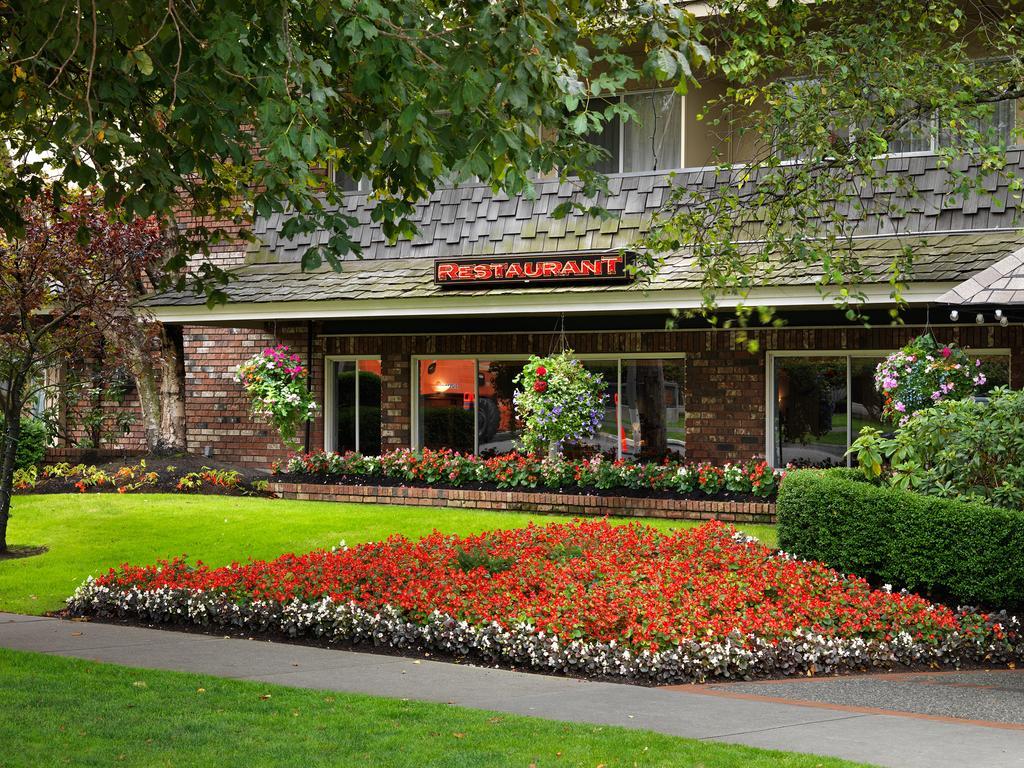 Royal Scot Hotel & Suites Victoria Exteriér fotografie