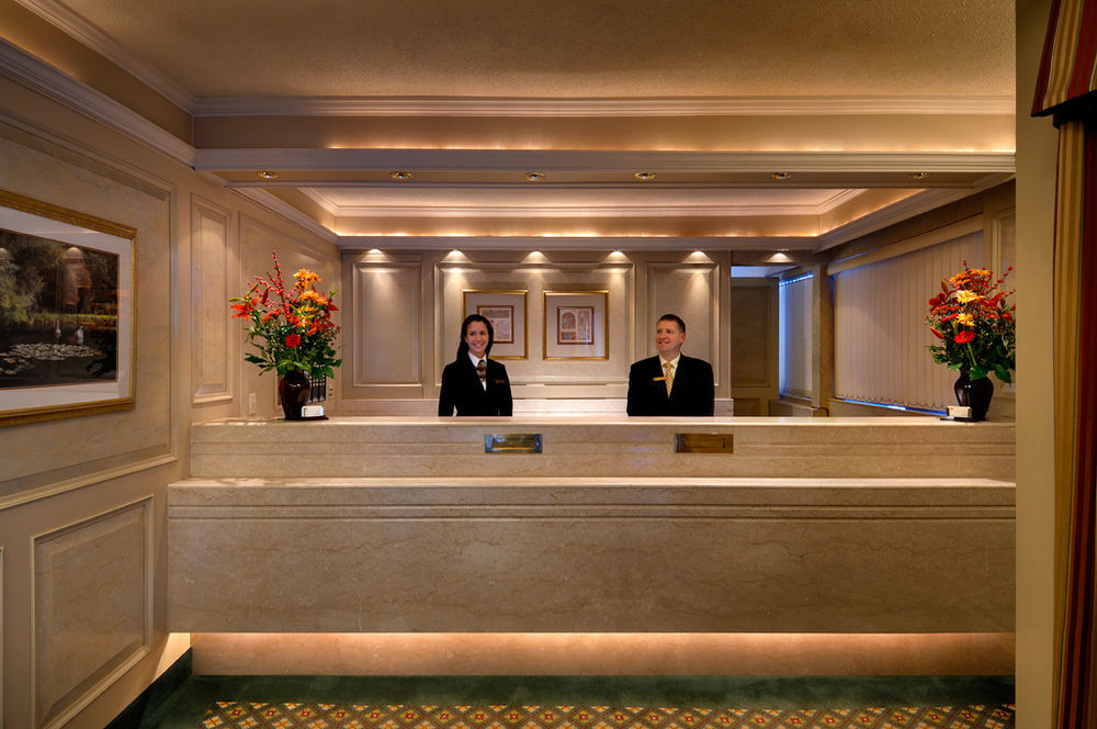 Royal Scot Hotel & Suites Victoria Exteriér fotografie